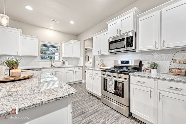 73 Isabella Place, Farmington, AR 72730