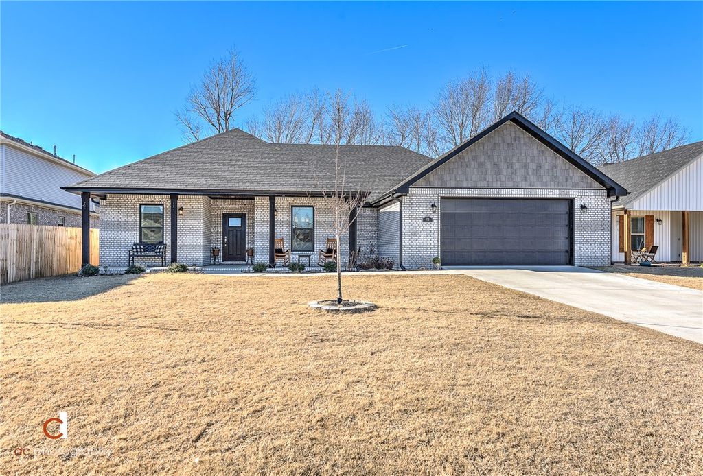 73 Isabella Place, Farmington, AR 72730
