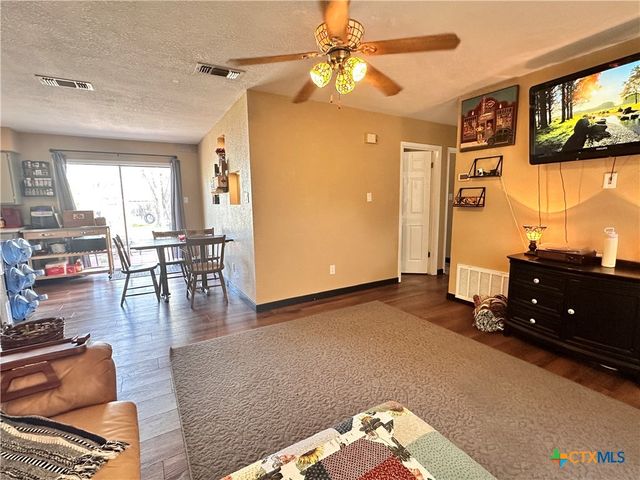 421 Broadway Street, San Marcos, TX 78666