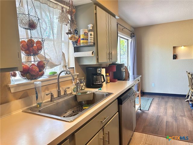 421 Broadway Street, San Marcos, TX 78666