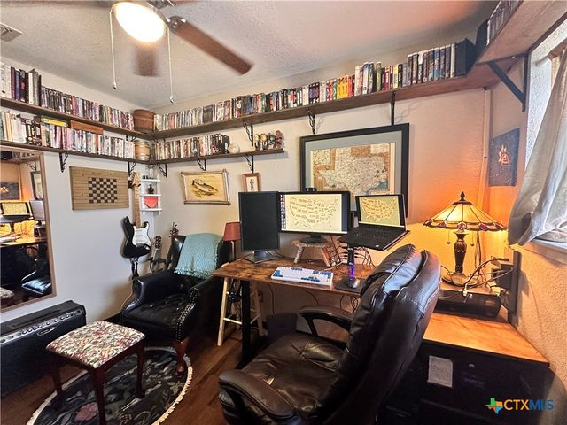 421 Broadway Street, San Marcos, TX 78666