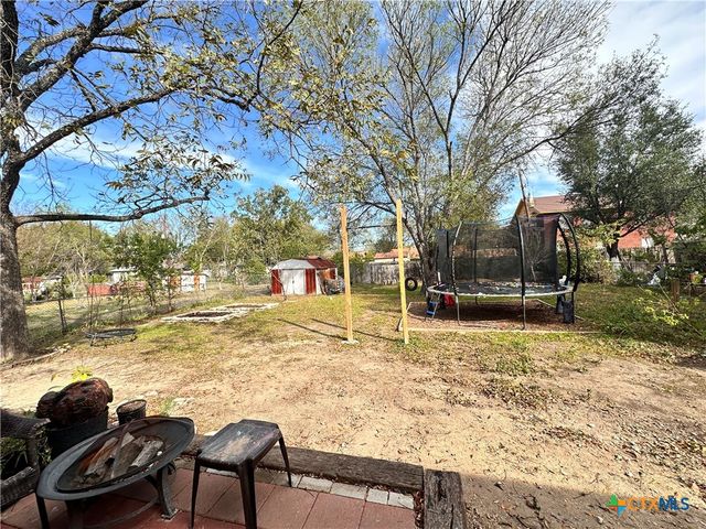 421 Broadway Street, San Marcos, TX 78666