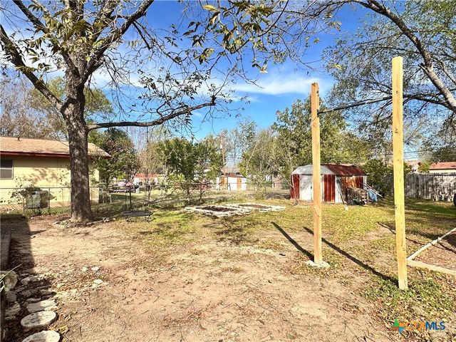 421 Broadway Street, San Marcos, TX 78666