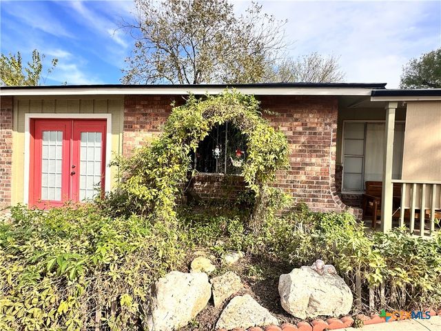 421 Broadway Street, San Marcos, TX 78666