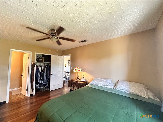 421 Broadway Street, San Marcos, TX 78666