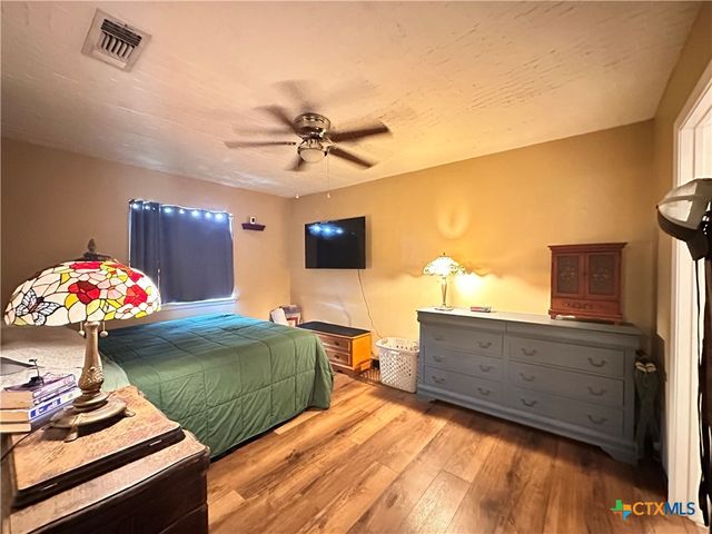 421 Broadway Street, San Marcos, TX 78666