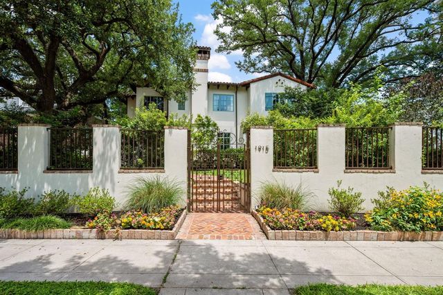 1915 Kirby Drive, Houston, TX 77019