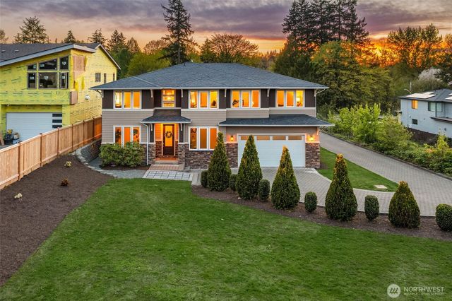 10219 125th Avenue NE, Kirkland, WA 98033