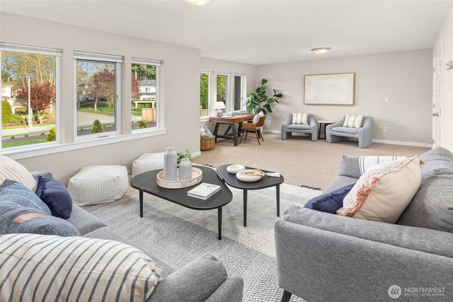 10219 125th Avenue NE, Kirkland, WA 98033