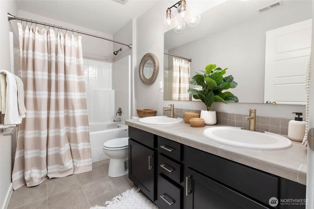 10219 125th Avenue NE, Kirkland, WA 98033