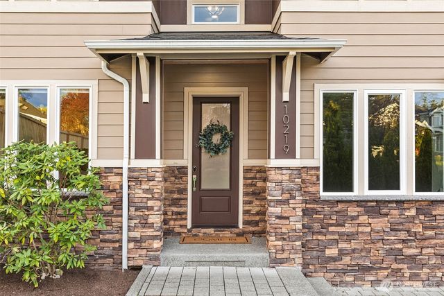 10219 125th Avenue NE, Kirkland, WA 98033