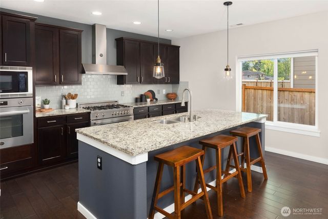 10219 125th Avenue NE, Kirkland, WA 98033