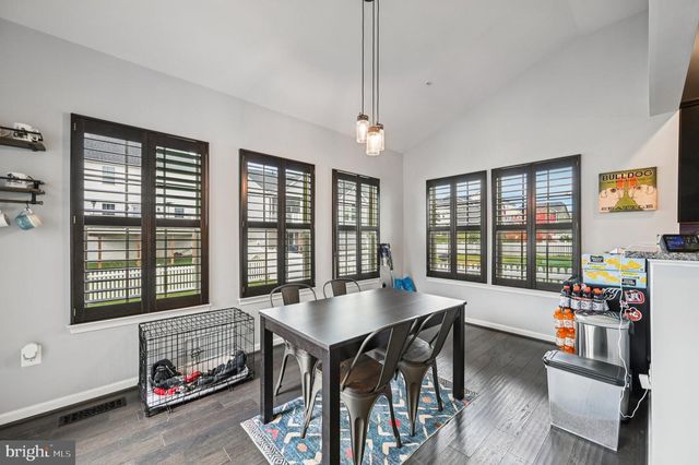 1211 LONG FARM LN, Brunswick, MD 21716