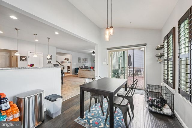 1211 LONG FARM LN, Brunswick, MD 21716