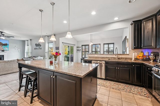 1211 LONG FARM LN, Brunswick, MD 21716