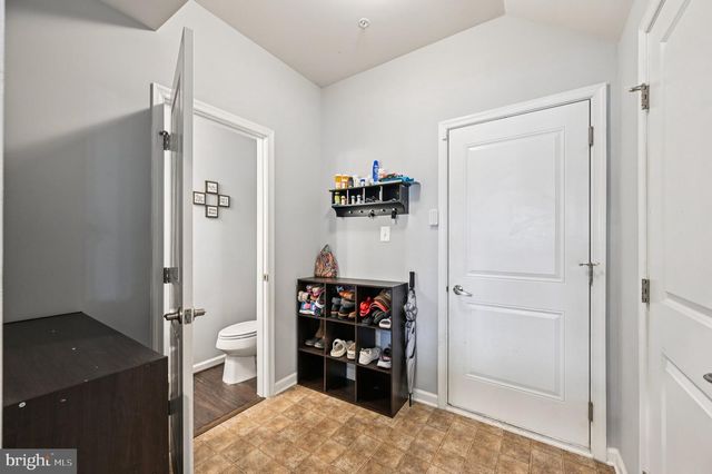 1211 LONG FARM LN, Brunswick, MD 21716