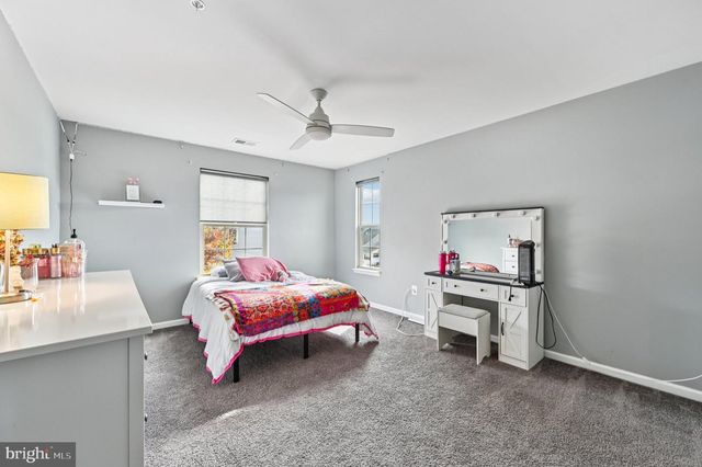 1211 LONG FARM LN, Brunswick, MD 21716