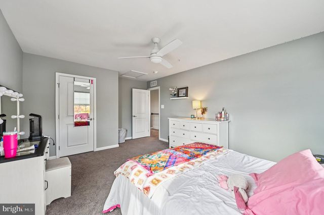 1211 LONG FARM LN, Brunswick, MD 21716