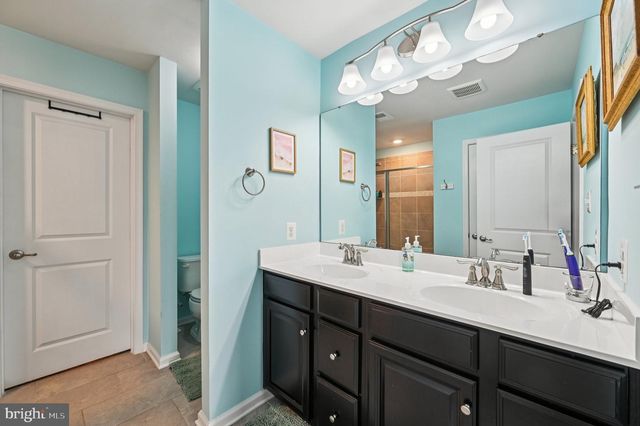 1211 LONG FARM LN, Brunswick, MD 21716