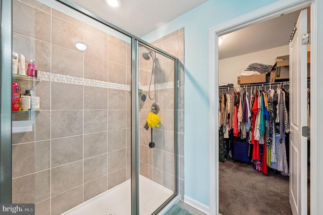 1211 LONG FARM LN, Brunswick, MD 21716