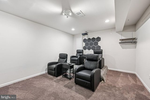 1211 LONG FARM LN, Brunswick, MD 21716