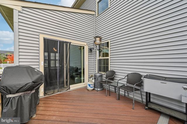 1211 LONG FARM LN, Brunswick, MD 21716