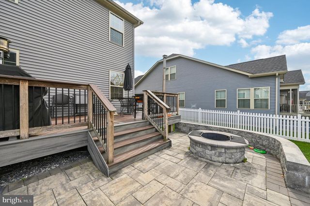 1211 LONG FARM LN, Brunswick, MD 21716