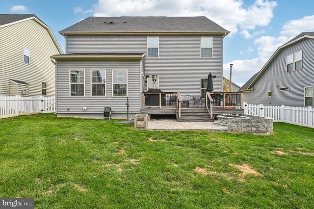 1211 LONG FARM LN, Brunswick, MD 21716