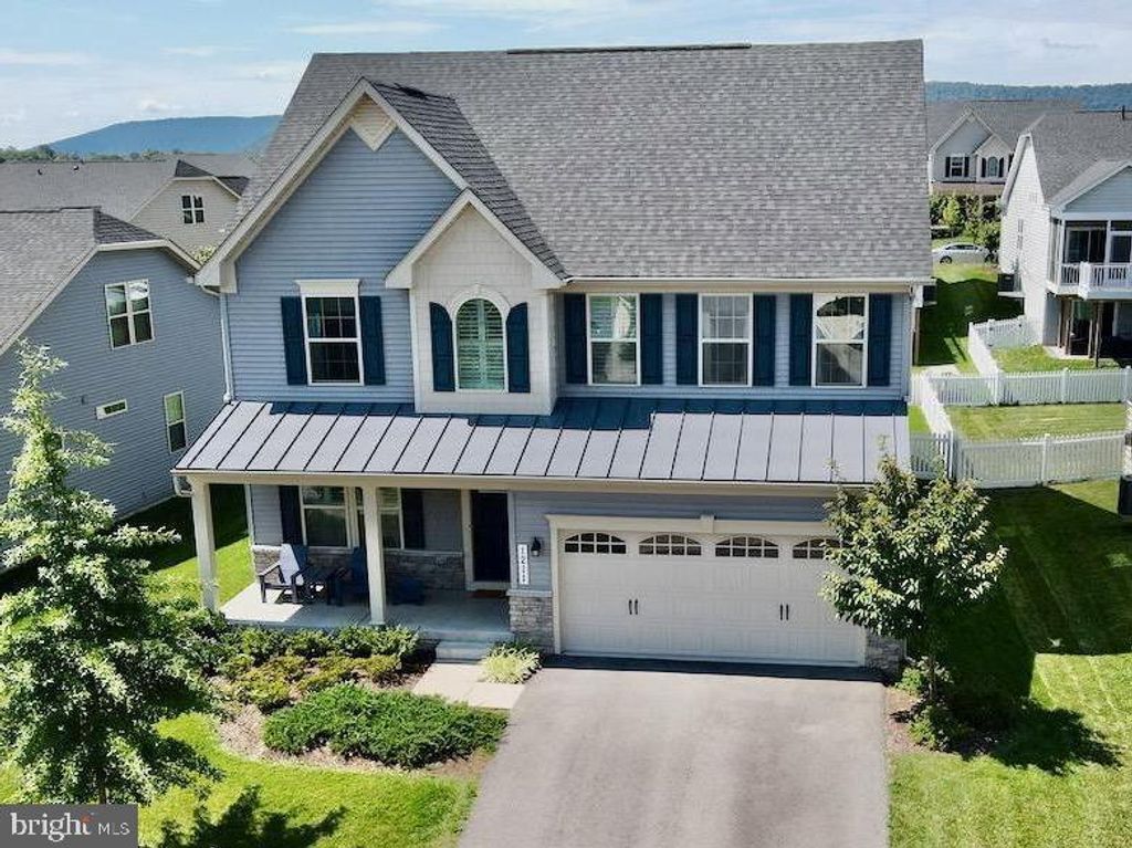 1211 LONG FARM LN, Brunswick, MD 21716