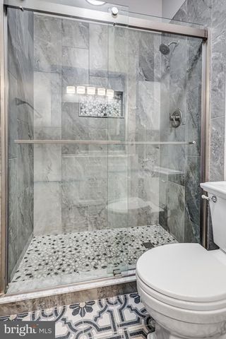 5905 SAINT GILES WAY, Alexandria, VA 22315