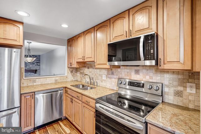 5905 SAINT GILES WAY, Alexandria, VA 22315