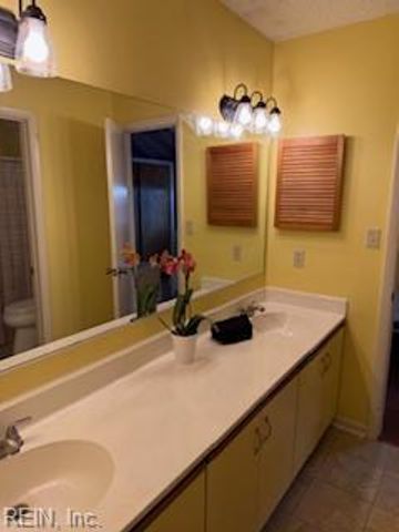 1161 Treefern DR, Virginia Beach, VA 23451