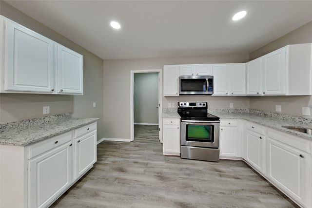 5804 Mirror Ridge Drive, Fort Worth, TX 76179