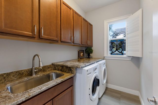 1856 HYDE PARK STREET, Sarasota, FL 34239