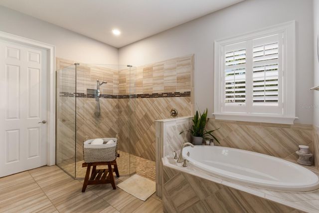 1856 HYDE PARK STREET, Sarasota, FL 34239