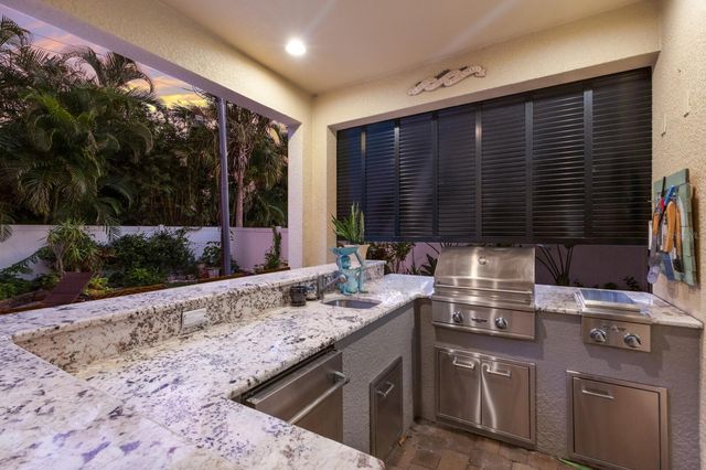 1856 HYDE PARK STREET, Sarasota, FL 34239