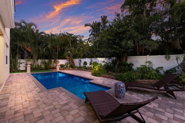 1856 HYDE PARK STREET, Sarasota, FL 34239