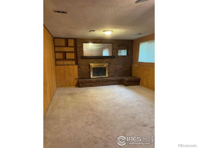 6005 Mossycup Court, Loveland, CO 80538