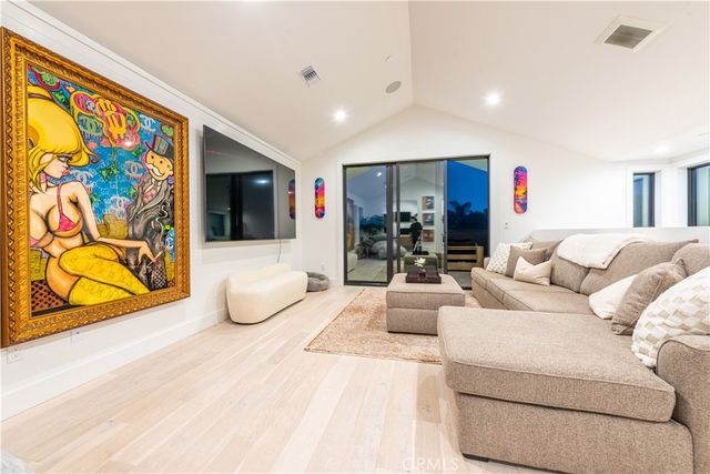 603 Delaware Street, Huntington Beach, CA 92648