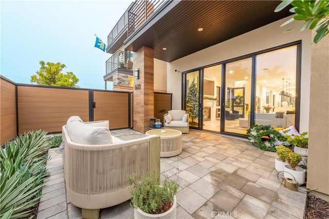 603 Delaware Street, Huntington Beach, CA 92648