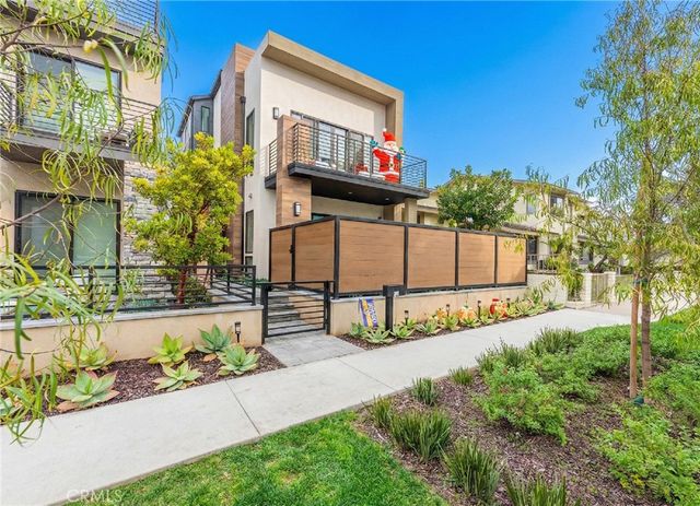 603 Delaware Street, Huntington Beach, CA 92648