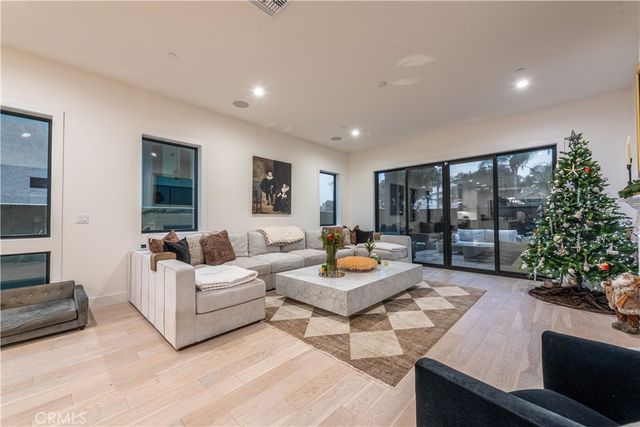 603 Delaware Street, Huntington Beach, CA 92648