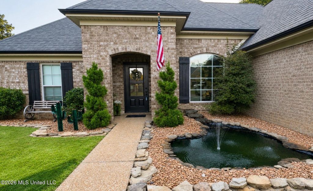 104 Creekside Drive, Senatobia, MS 38668 — photo 3