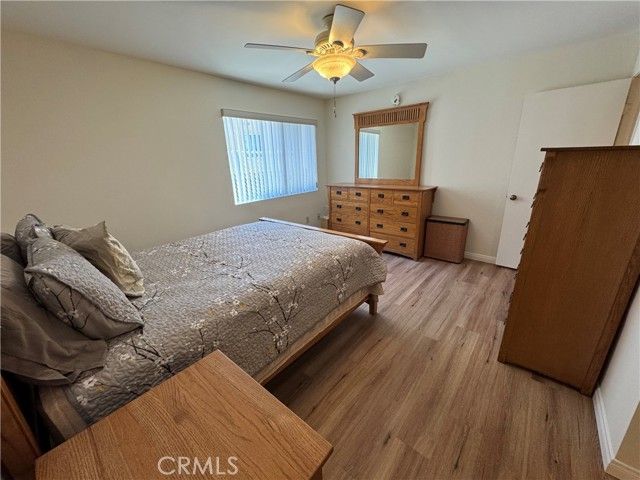 18408 Hatteras 13, Tarzana (los Angeles), CA 91356