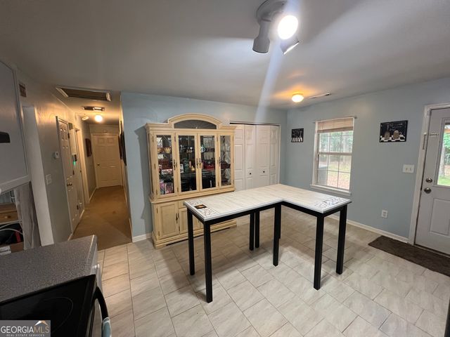166 Barnetts Bridge Road, Jackson, GA 30233