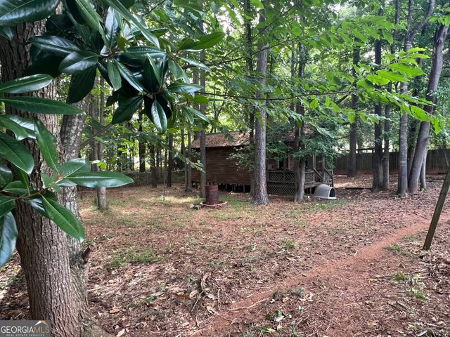 166 Barnetts Bridge Road, Jackson, GA 30233
