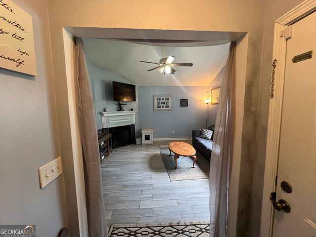 166 Barnetts Bridge Road, Jackson, GA 30233