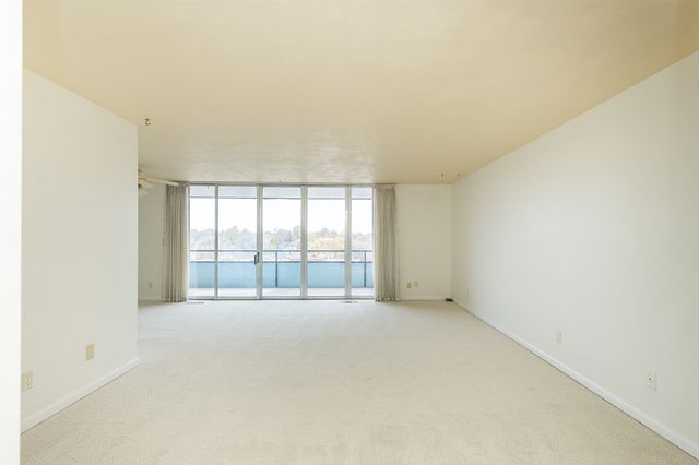 3663 Grand- Avenue 501, Des Moines, IA 50312