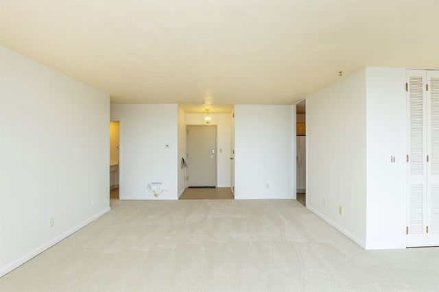 3663 Grand- Avenue 501, Des Moines, IA 50312