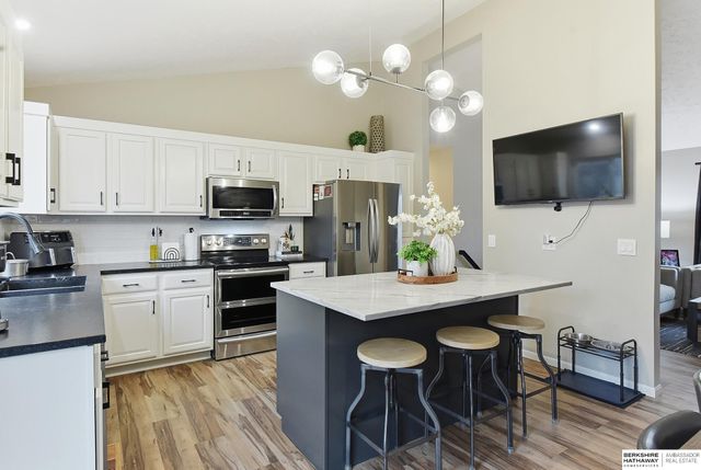 18656 U Street, Omaha, NE 68135